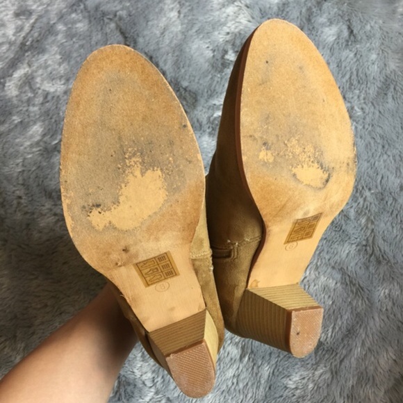 Mini Booties - Picture 2 of 4